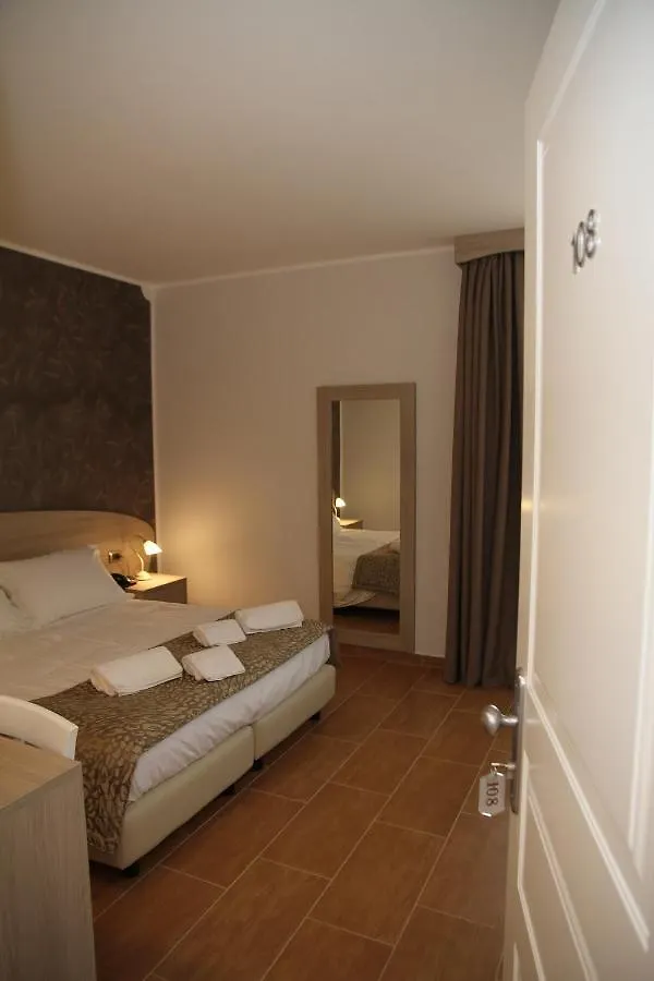 Monte San Giovanni-Nebrodi Rooms San Marco d'Alunzio 3*,  Italy